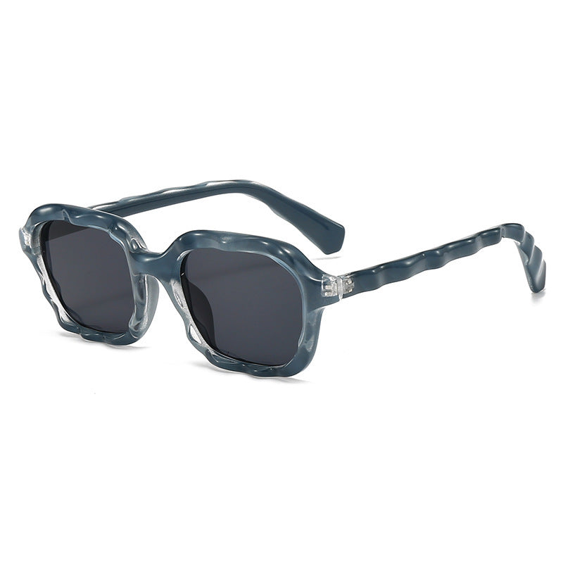 Women stylish sunglasses with distinctive design Bowlift