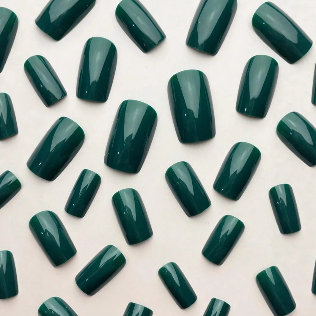 High-quality artificial nail set with glossy finish Bowlift