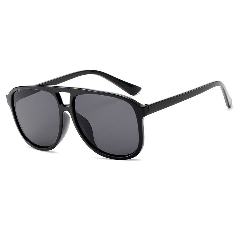 Women's fashionable sunglasses in transparent design with colored lenses Bowlift