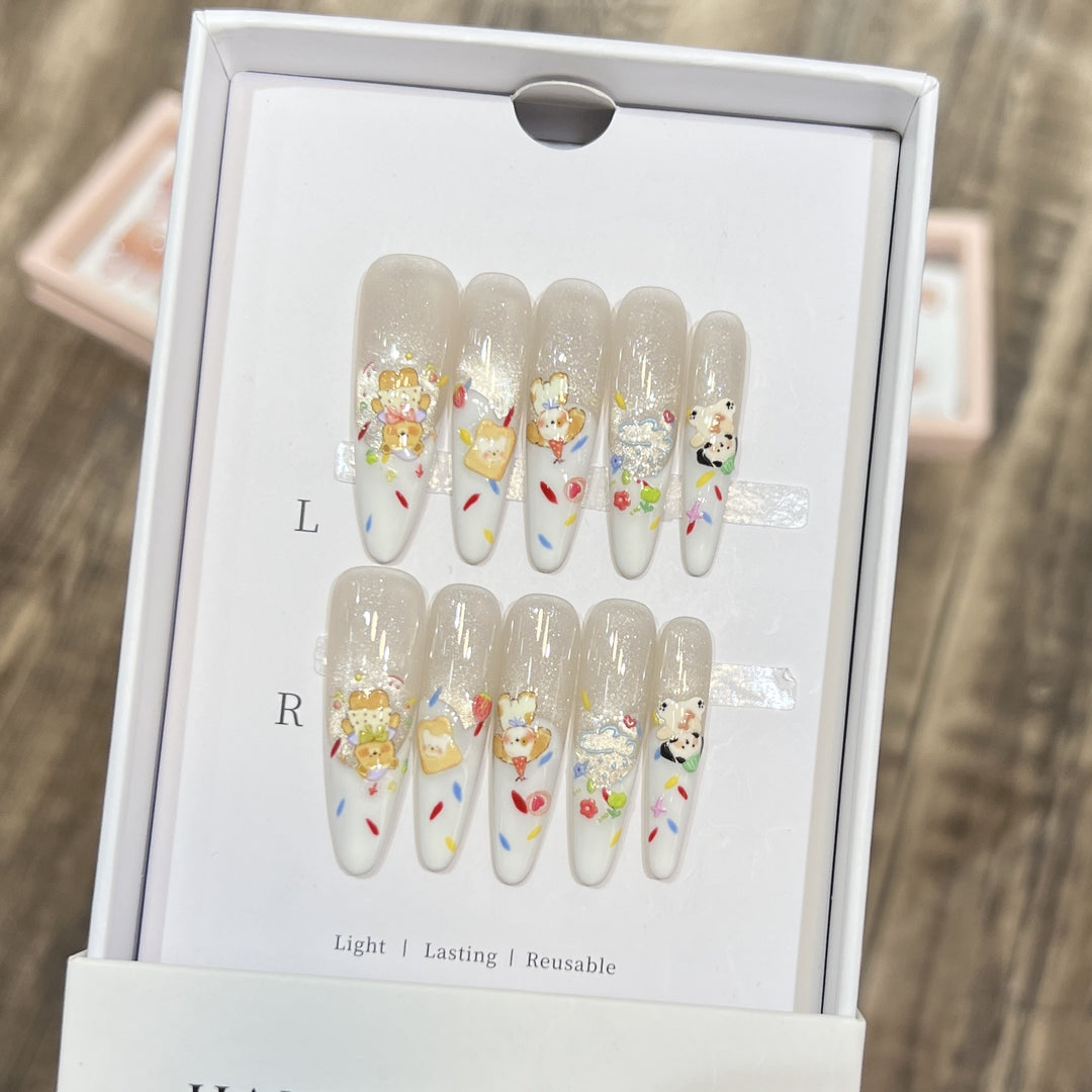 Decorative Press-On Nail Art Set with Glitter Accents Bowlift