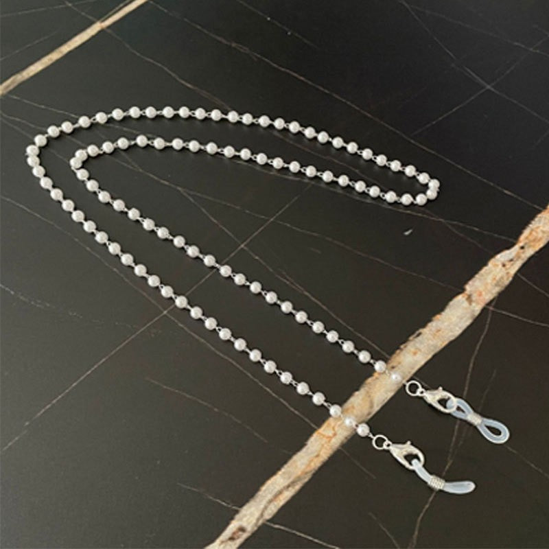 Beaded Eyewear Chain Bowlift