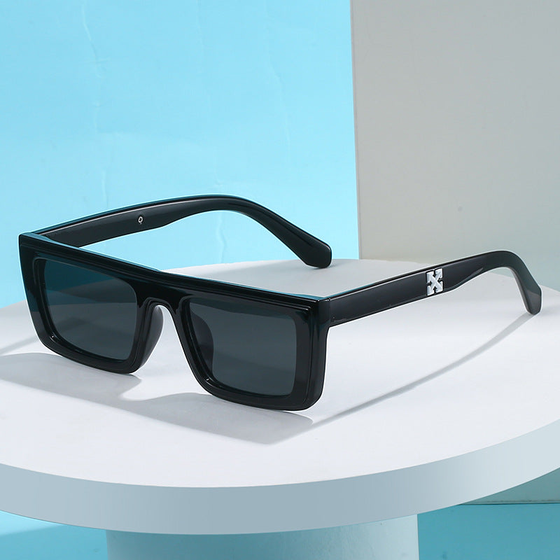 Ladies stylish square sunglasses Bowlift