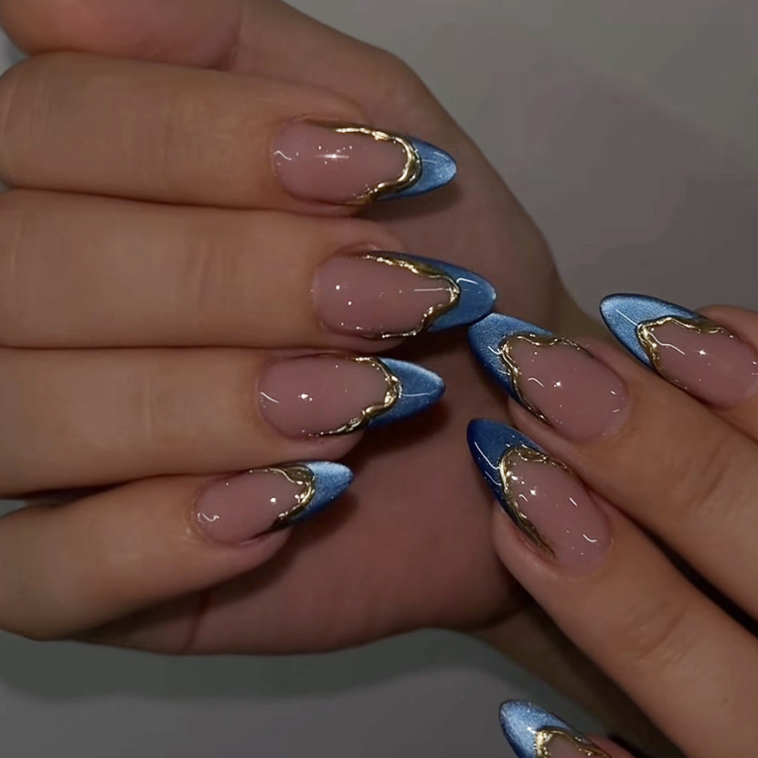 Luxurious Stiletto Nail Art Extensions with Gold Accents Bowlift