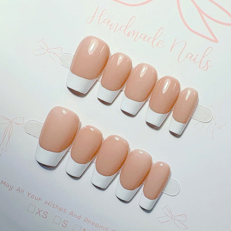 Stylish Press-On Nails Bowlift