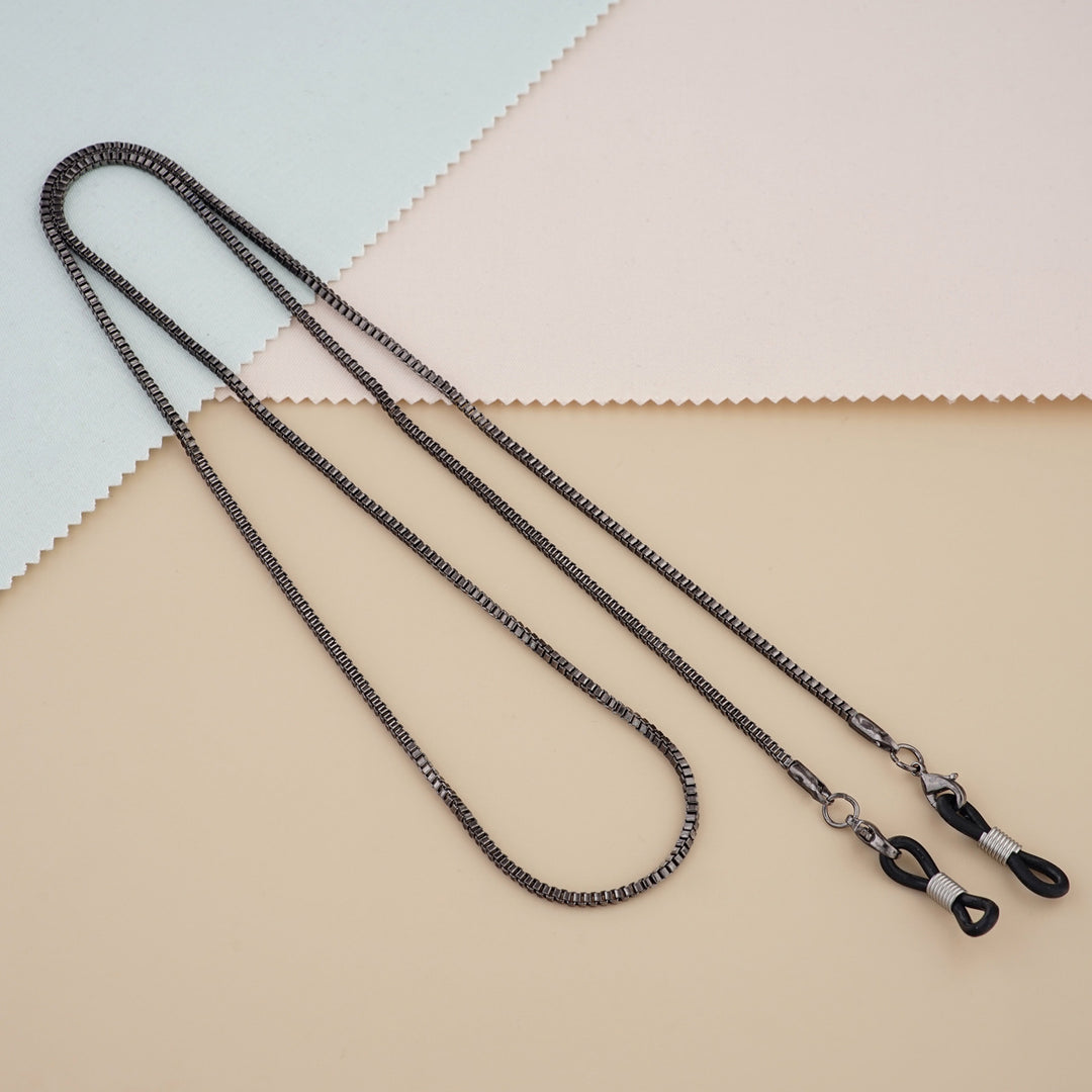 Sleek Metal Eyewear Chain Bowlift