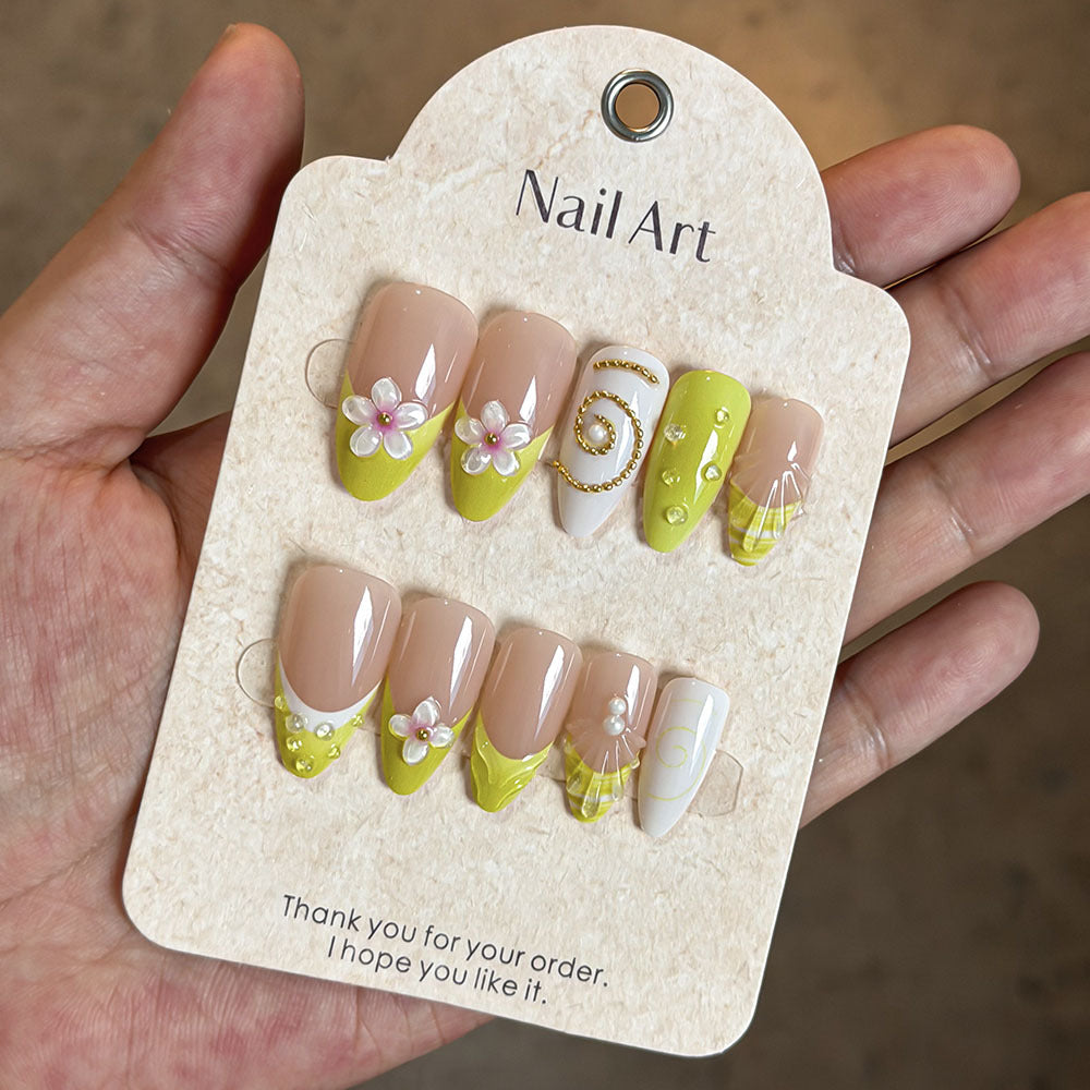 Artistic Designed Press-On Nail Set Bowlift