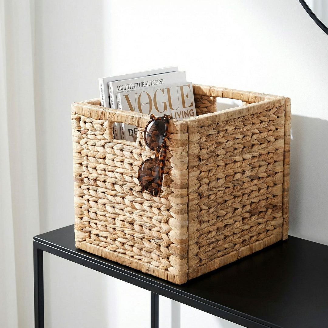 Practical storage basket made of braided material Bowlift