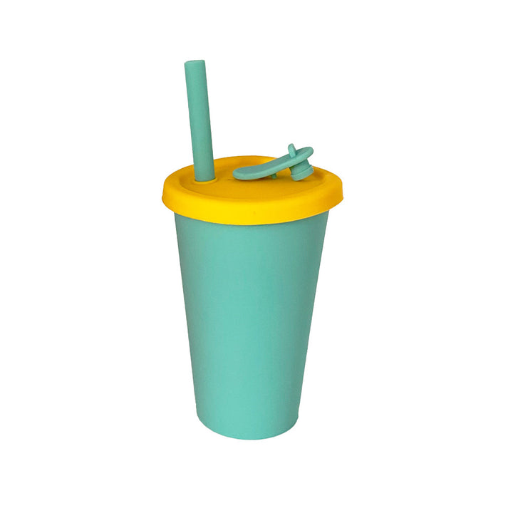 Ladies silicone drinking cup with lid and straw Bowlift