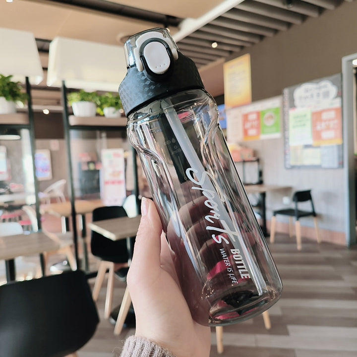 Women’s sporty water bottle with innovative closure Bowlift