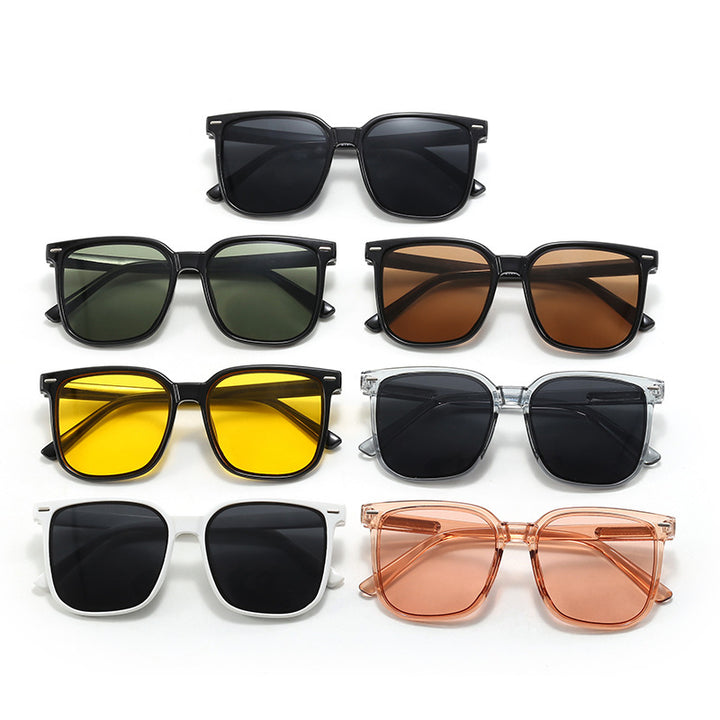 Women square sunglasses with modern design Bowlift