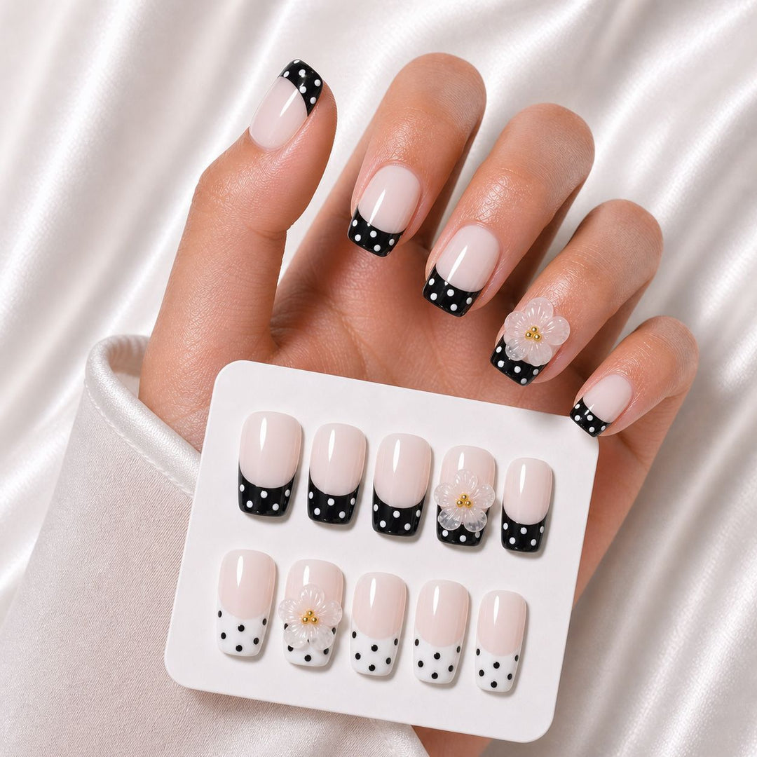 Elegant Floral Press-On Nail Art Set Bowlift