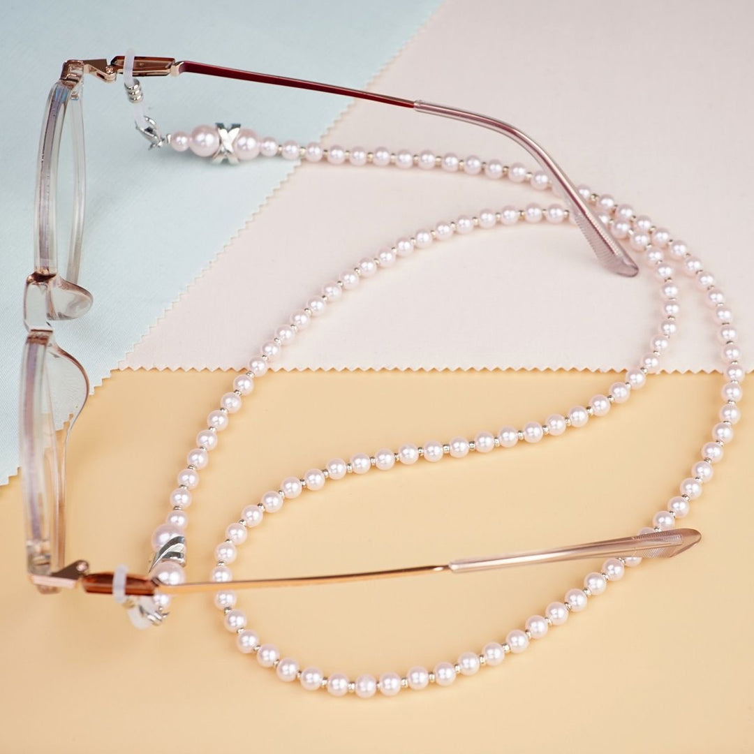 Stylish Beaded Glasses Chain Bowlift