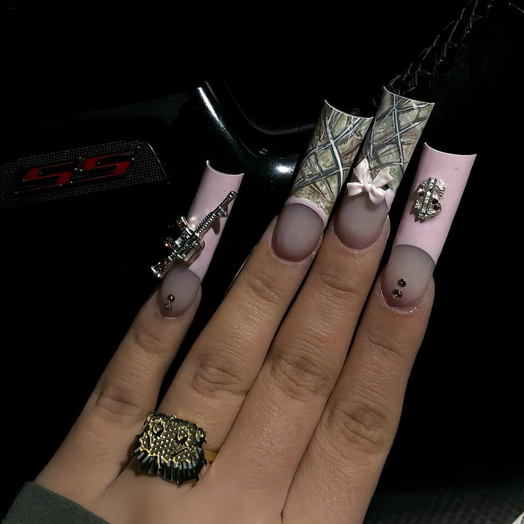 Artistic Nail Design Bowlift