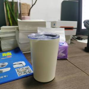 Women's Insulated Cup with Practical Safety Lid Bowlift