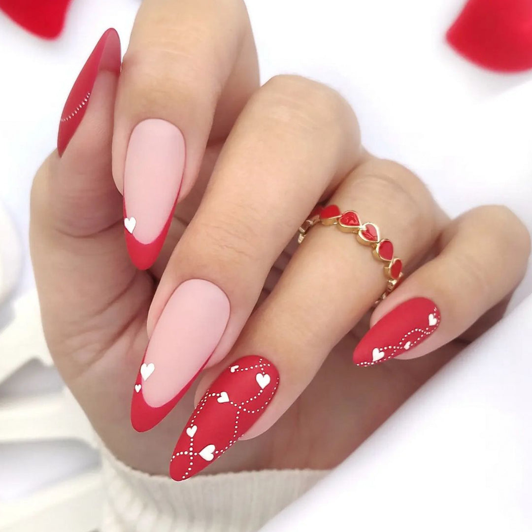 Romantic Heart-Design Acrylic Nail Art Extensions Bowlift