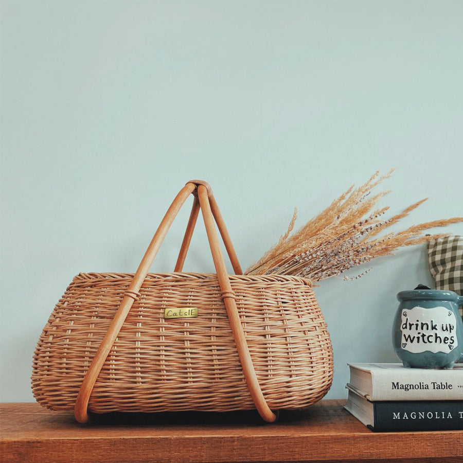Handmade basket with ergonomic handle Bowlift