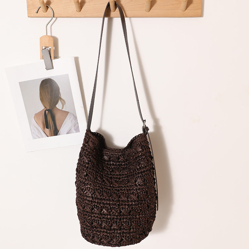 Handcrafted Shoulder Bag Made of High-Quality Natural Material Bowlift