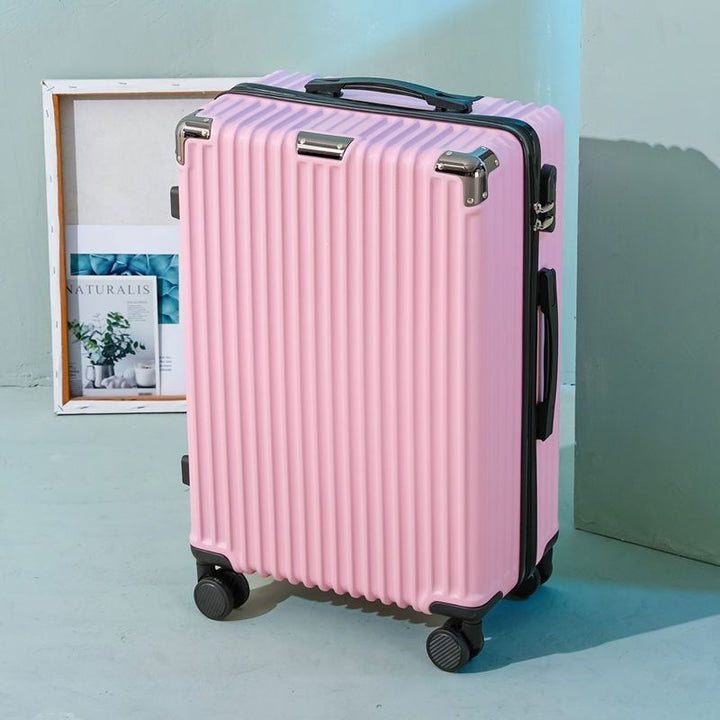 Hard Shell Travel Suitcase With Robust Rolling System Bowlift