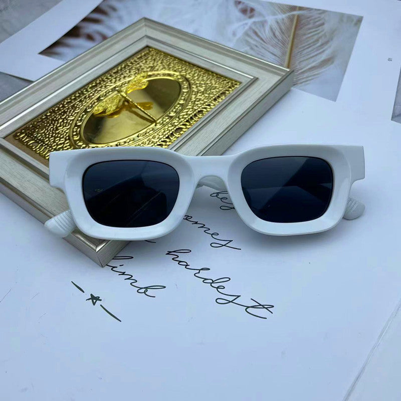 Oversized Flat-Top Sunglasses Bowlift
