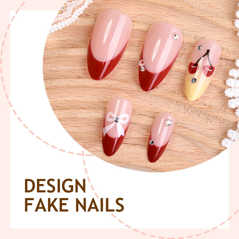 Artful nail set with glitter and heart design Bowlift