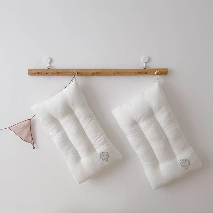 Unisex cotton pillowcase with cheerful bear design Bowlift