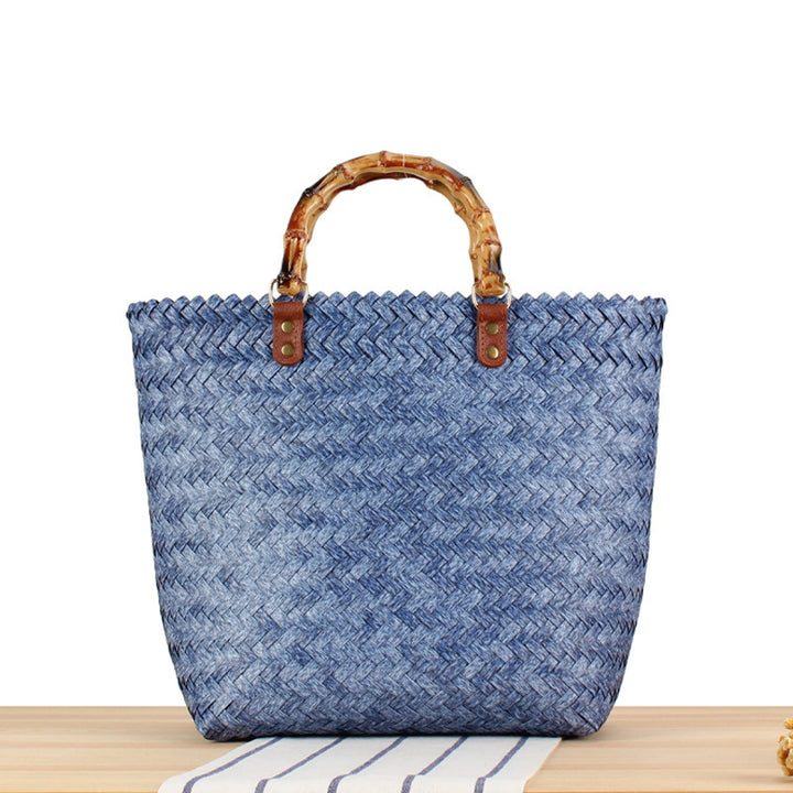 Stylish shopping bag made of braided natural material Bowlift