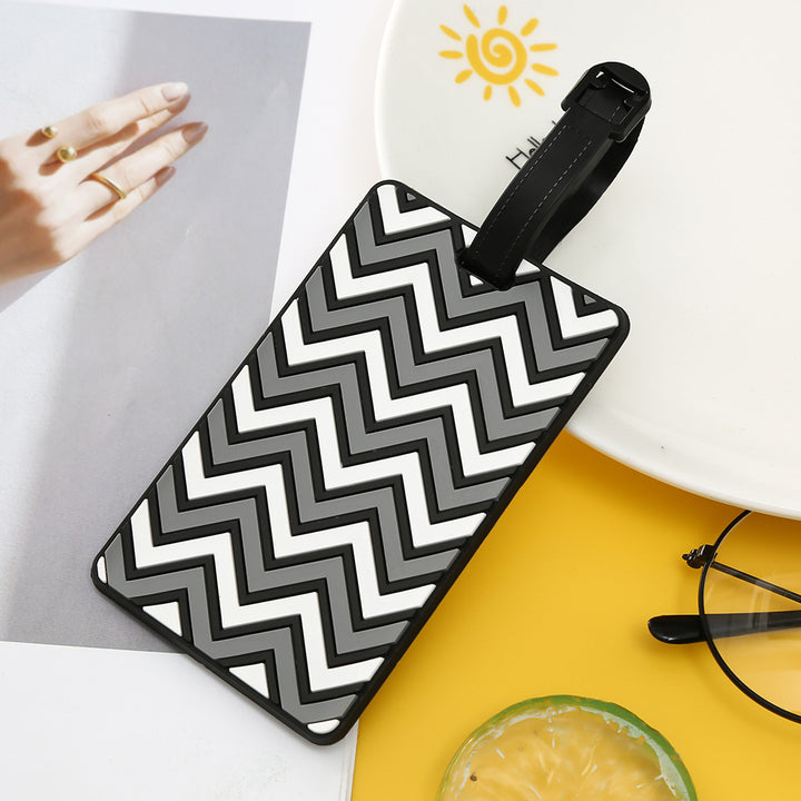 Unisex Chevron Patterned Luggage Tag Bowlift