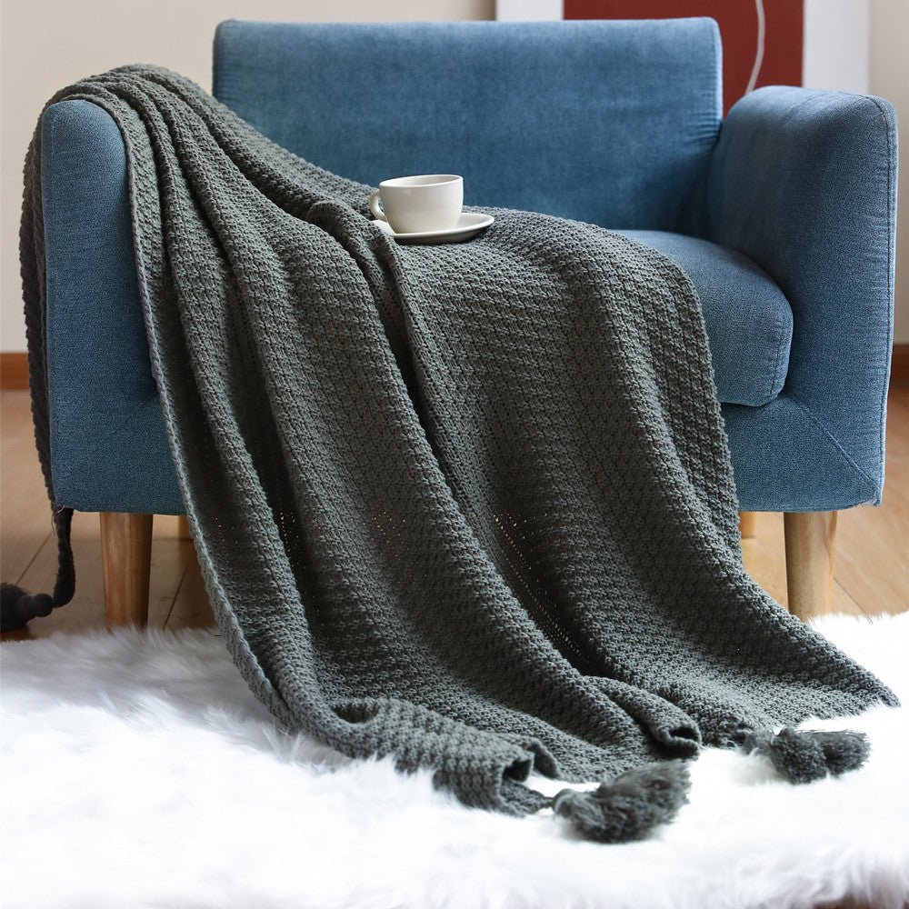 Women’s knitted blanket with decorative tassels Bowlift