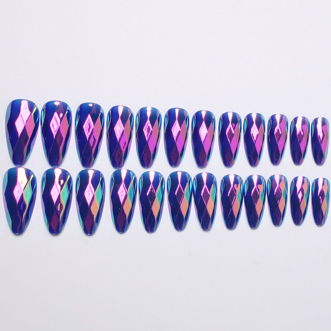 Diamond-Shaped Press-On Nail Set Bowlift