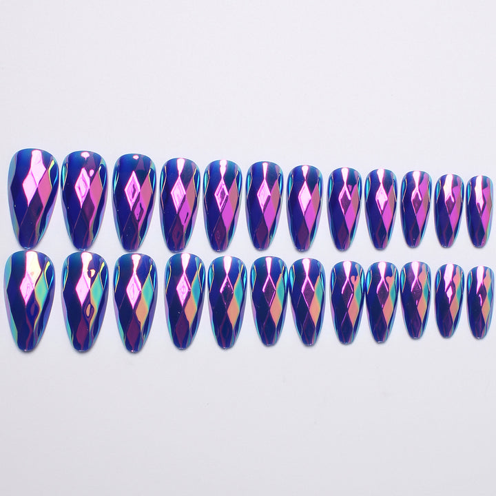 Diamond-Shaped Press-On Nail Set Bowlift