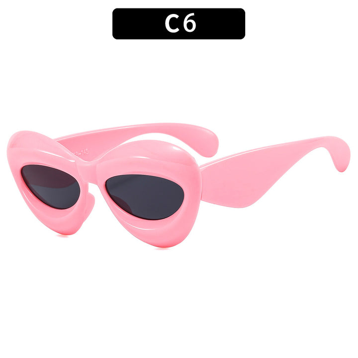 Vintage-Inspired Cat-Eye Sunglasses Classic Appeal