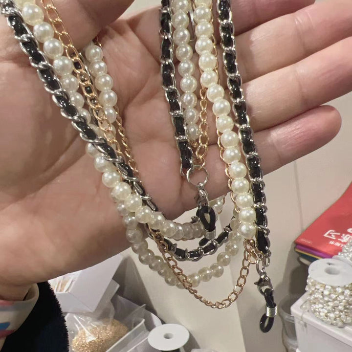 Elegant Multi-Strand Beaded Eyewear Chain Bowlift