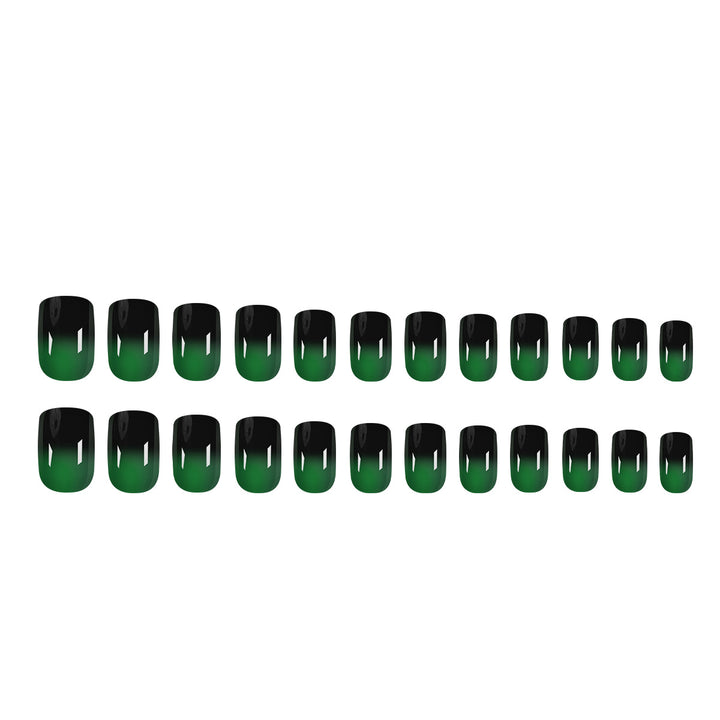 Artistically designed nail tips Bowlift