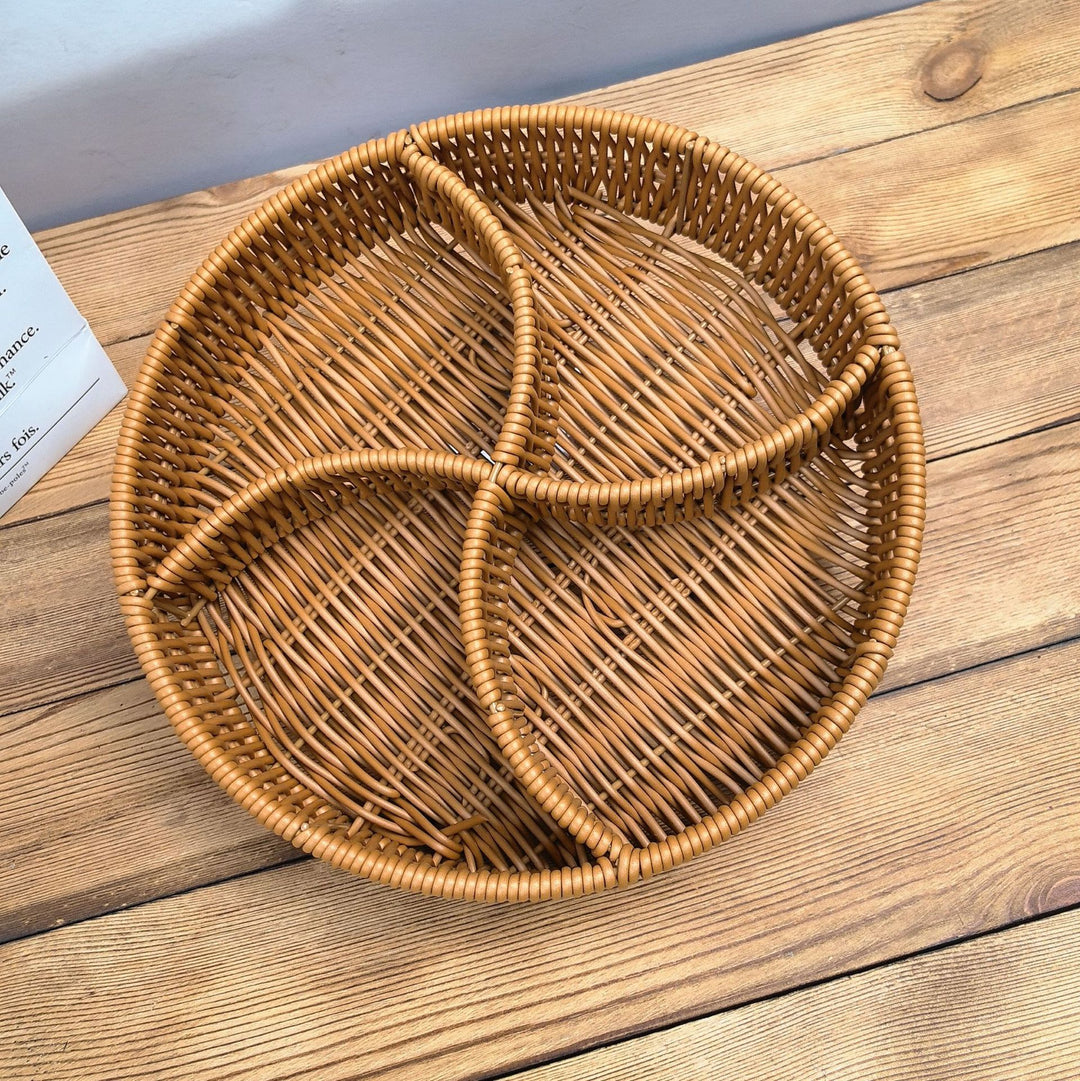 Ladies beef braided serving basket with three compartments Bowlift