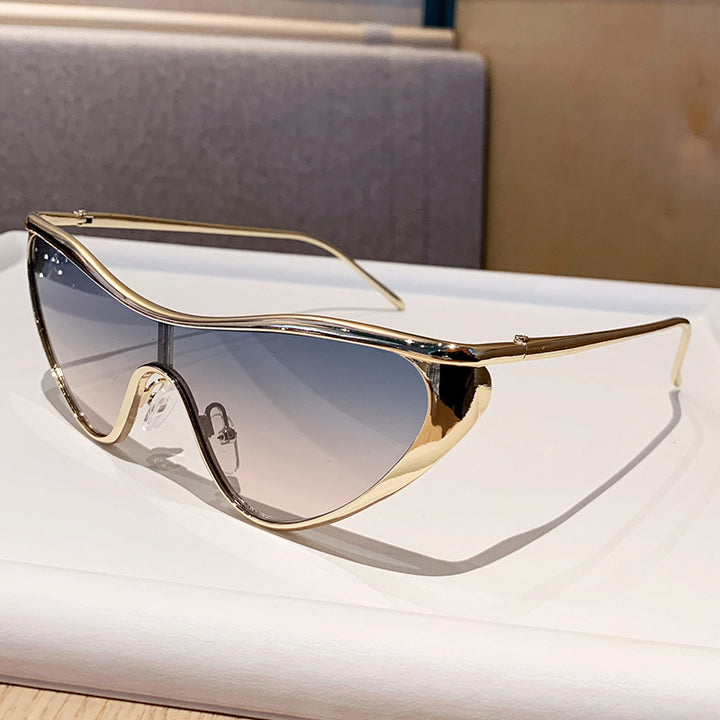 Women's futuristic oversized sunglasses with striking design Bowlift