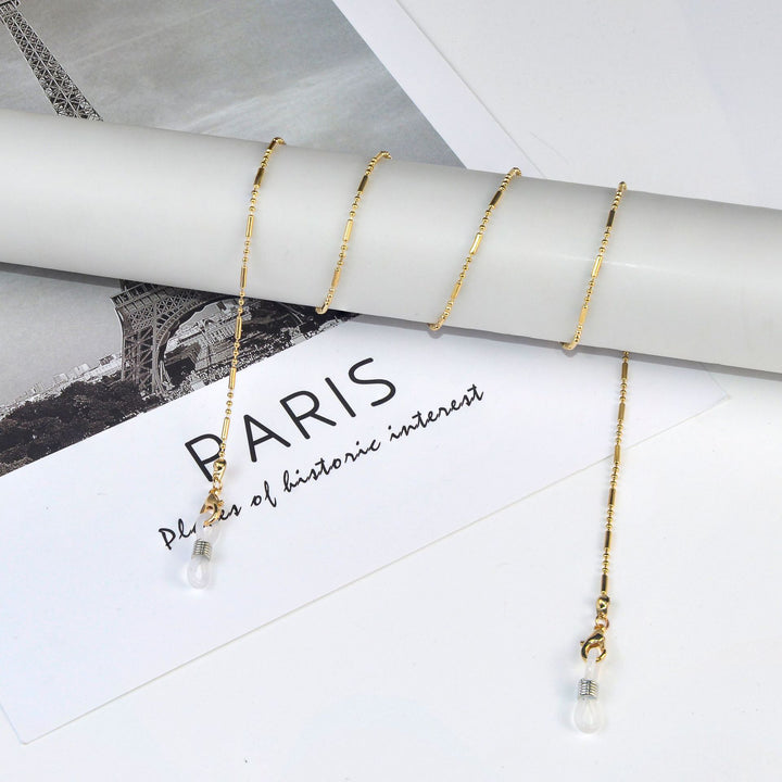 Sleek Minimalist Eyewear Chain Bowlift