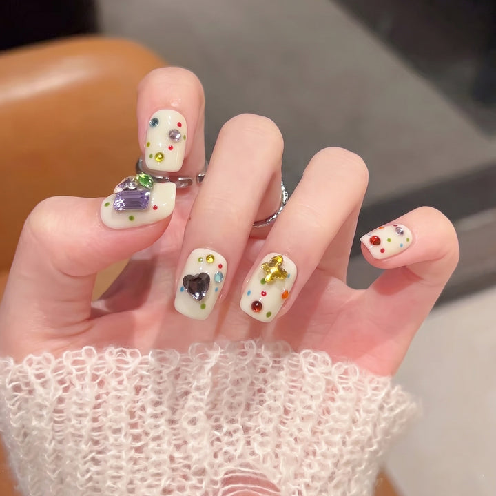 Decorative Press-On Nail Art Set with Colorful Gem Accents Bowlift