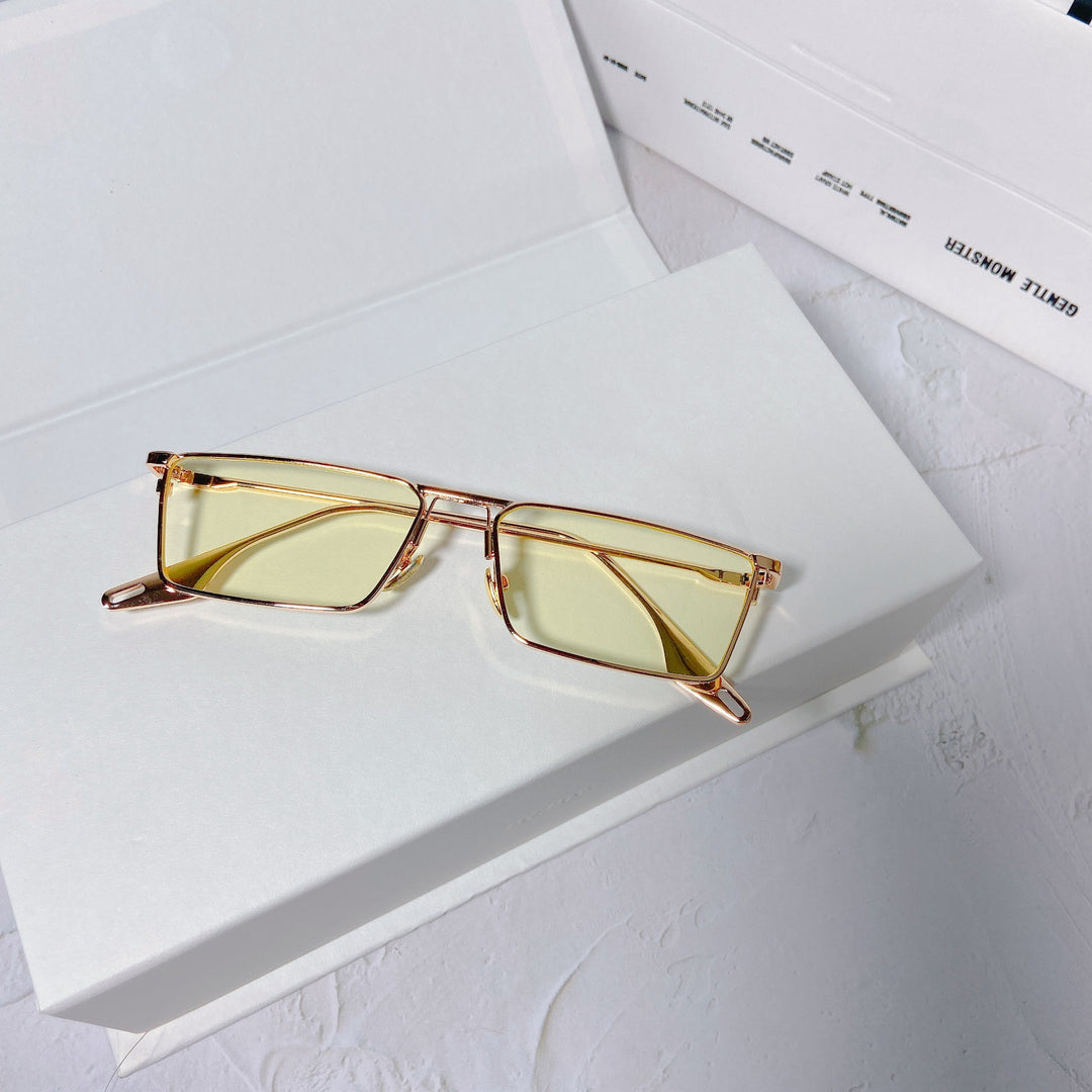 Fashionable sunglasses with rectangular metal frame Bowlift