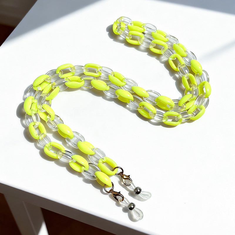Fashionable Eyewear Chain Bowlift