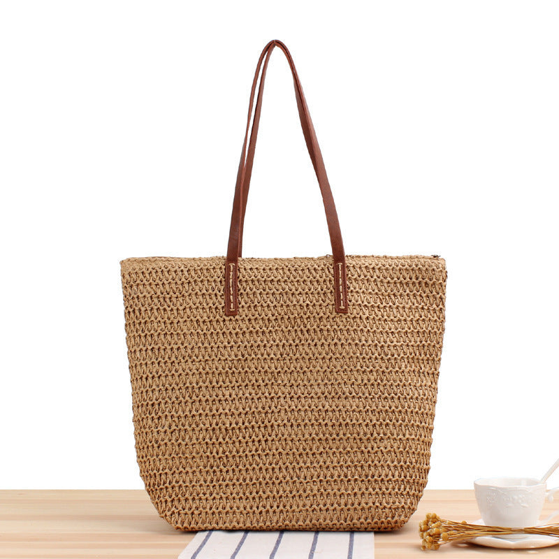 Stylish Beach Bag Made of Natural Material Bowlift