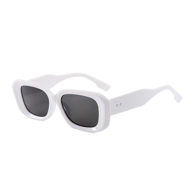 Women's Fashion Oversized Sunglasses with High-Quality Plastic Frame Bowlift