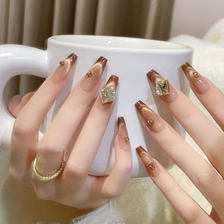 Glamorous Artificial Nails Bowlift