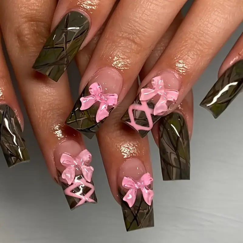 Detailed Artistic Nail Design Kit Bowlift