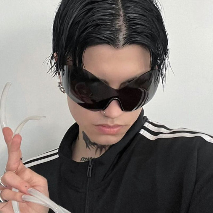 Ladies futuristic sunglasses Bowlift