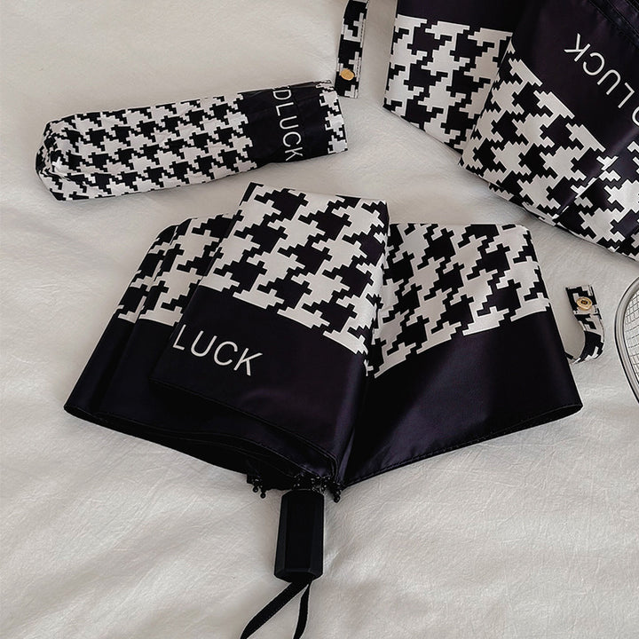 Women Folding Umbrella with Modern Wave Pattern Bowlift