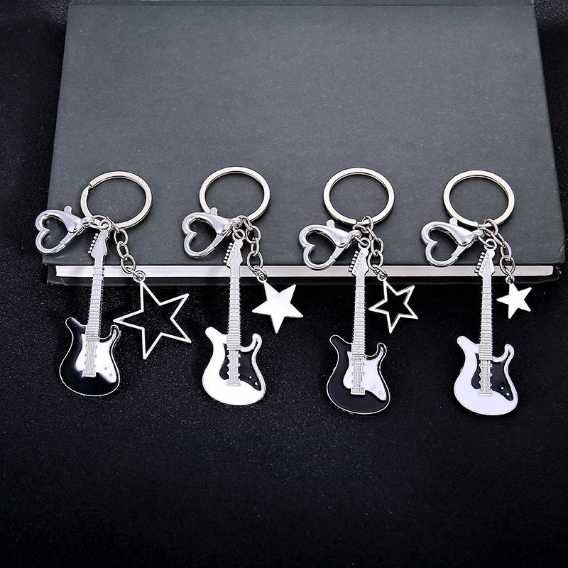 Keychain with guitar design Bowlift