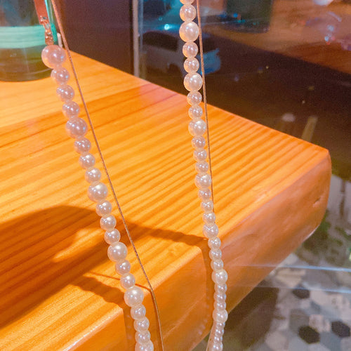 Elegant pearl glasses holder chain Bowlift