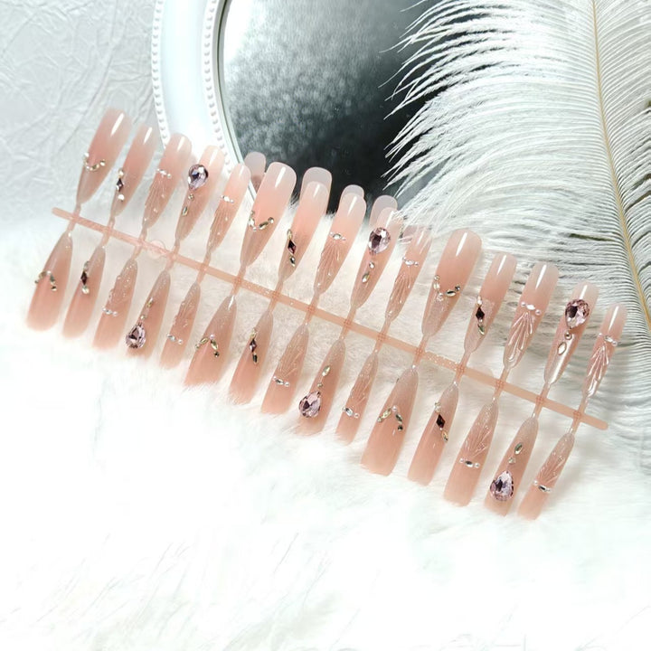 Artificial nails with luxurious decoration Bowlift