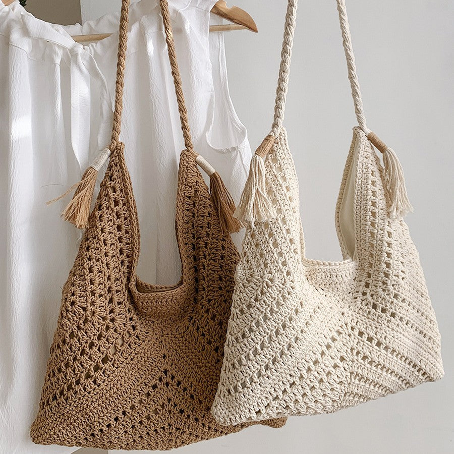 Hand-knotted beach bag with tassels Bowlift