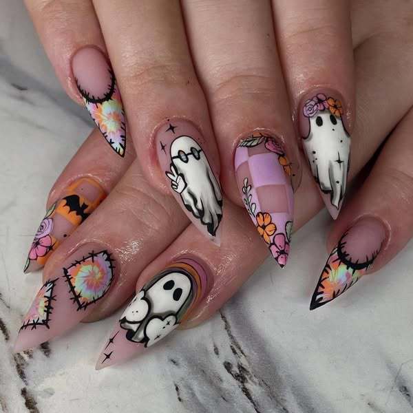 Artistic Halloween-Themed Nail Set Bowlift